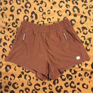 Vuori Dash short in size small